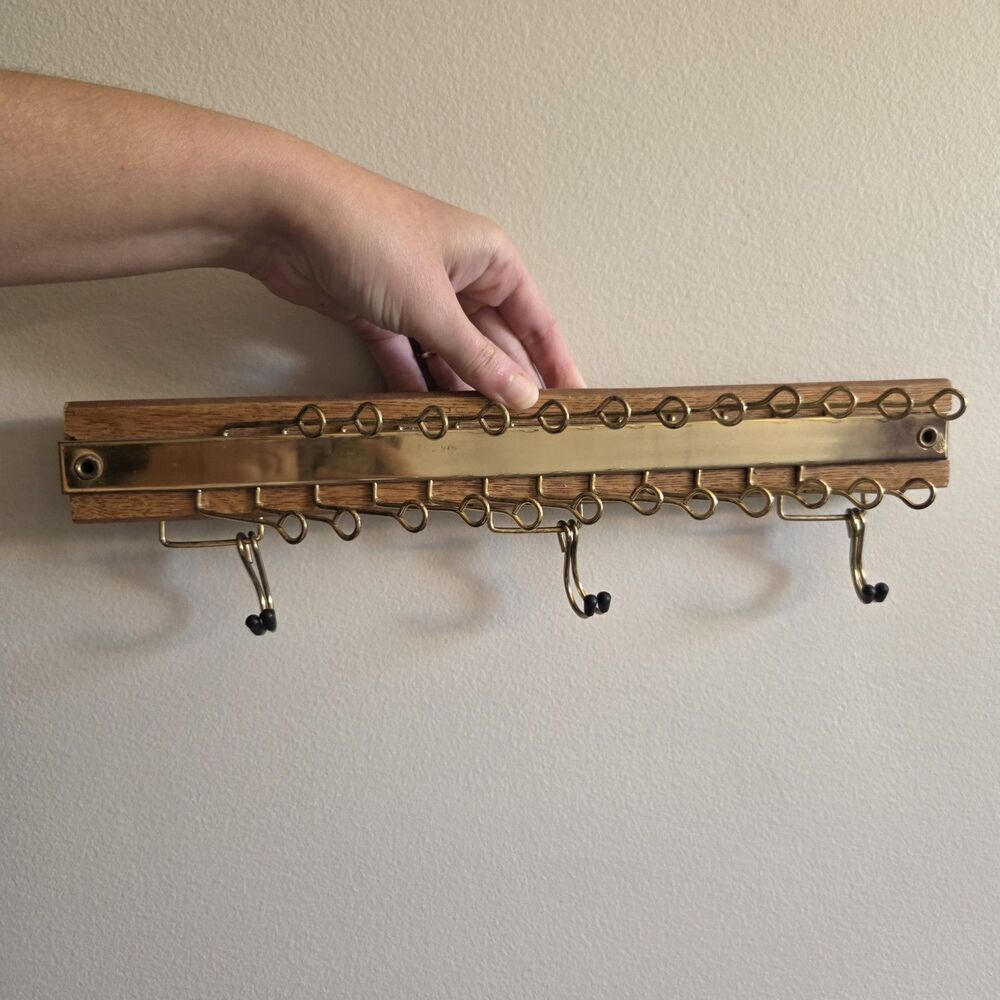 Vtg Wood & Brass 24 Hook Tie & Belt Wall Mount Rack Organizer Old Money MCM